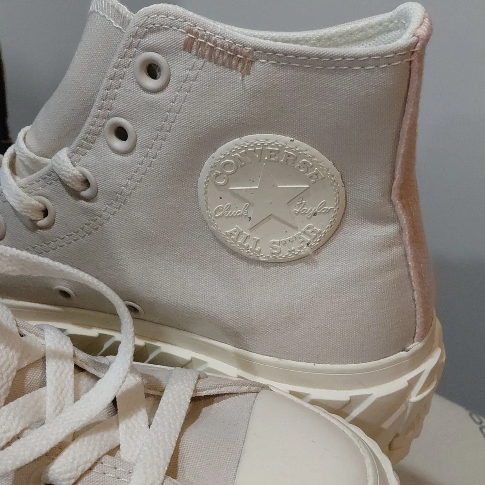 Converse White/Cream Platform Lace-Up High-Top Boots - Picture 5 of 11